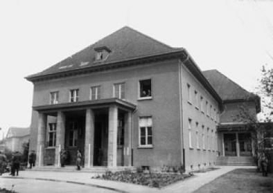 Ort der bedingungslosen Kapitulation:Offizierskasino der Wehrmachts-Pionierschule I in Berlin-Karlshorst, 8. Mai 1945