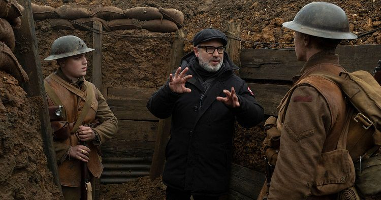 Regisseur und Hauptdarsteller beim Dreh von 1917 - Regie: Sam Mendes, 2020. Bild: © François Duhamel/Universal Pictures.