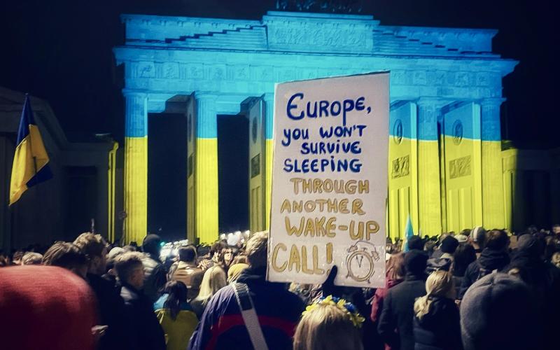 Berlin, 24. Februar 2025. Demonstration „Wählt die Ukraine“ anlässlich des dritten Jahrestags der russischen Vollinvasion. Foto: S. Eisenhuth.