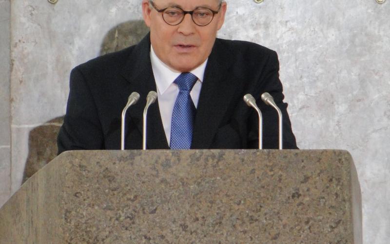  Karl Schlögel, Laudator zum „Friedenspreis des Deutschen Buchhandels“ 2009, in der Frankfurter Paulskirche
