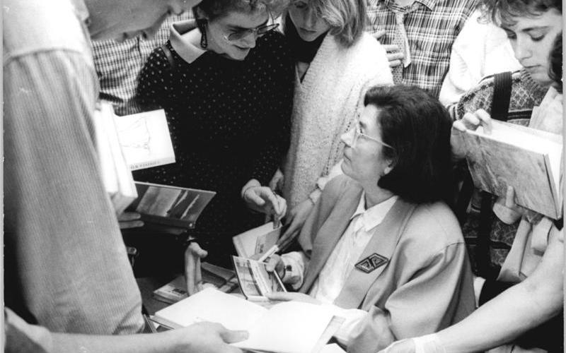 Christa Wolf, 1989 © Bundesarchiv, Bild 183-1989-0313-107, Foto Grubitzsch (geb. Raphael), Waltraud  (CC BY-SA 3.0 DE)