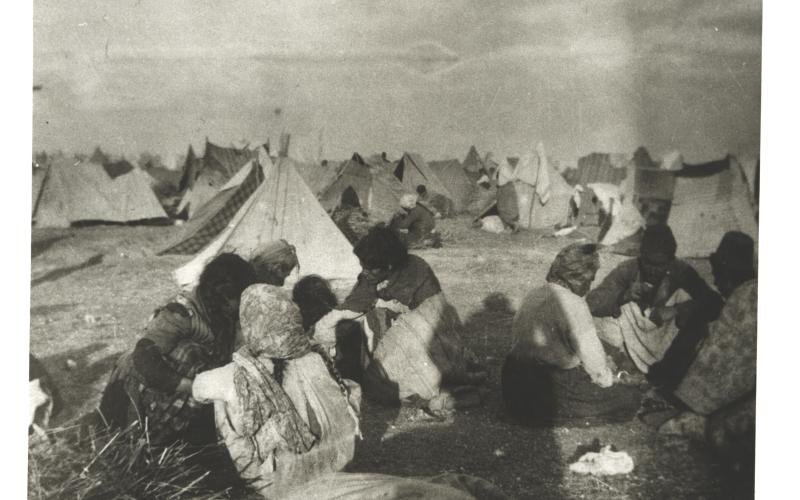 Alltägliche Qualen der Deportierten, 1915