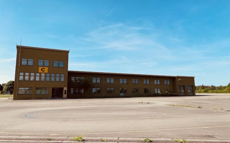 Das Tower-Gebäude in Fürstenfeldbruck im Jahr 2022.