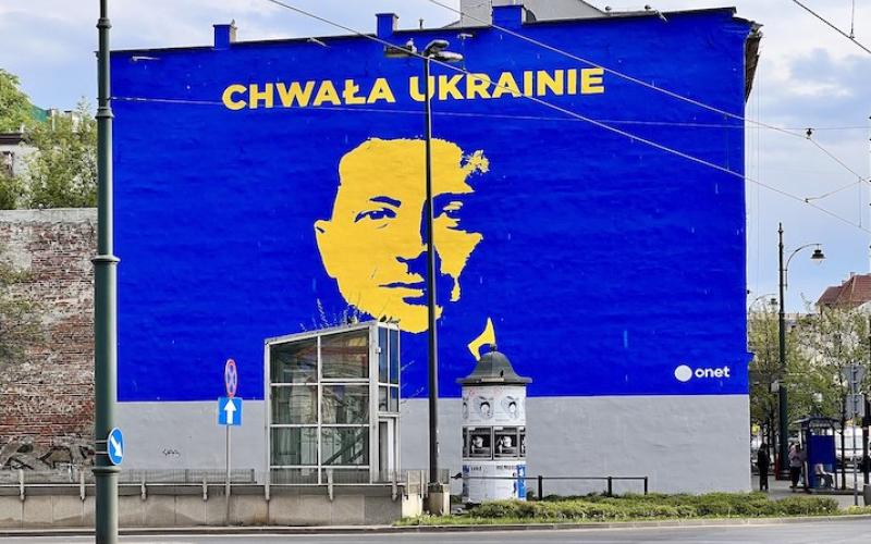 Glory to Ukraine mural in Kraków
