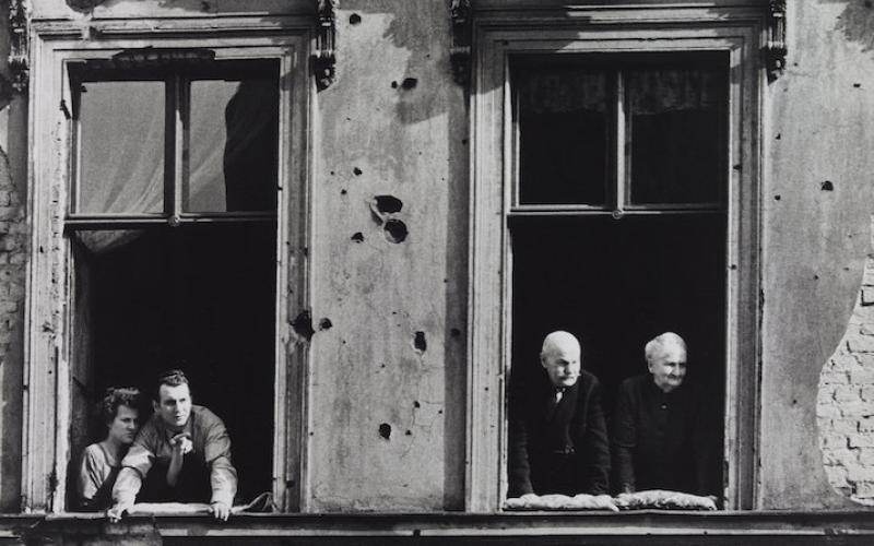 Arno Fischer, Ost-Berlin, Friedensfahrt, Prenzlauer Berg / East Berlin, Freedom Rally, Prenzlauer Berg, 1957