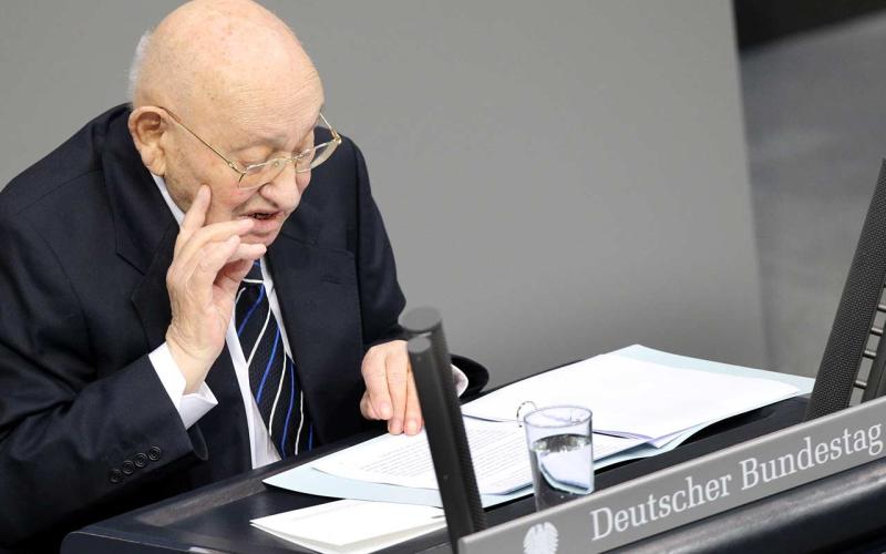 Marcel Reich-Ranicki spricht vor dem Deutschen Bundestag 