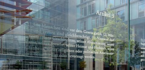 https://dev.zeitgeschichte-online.de/node/58220/edit#:~:text=lp_frieder_202008_00_%2D2000.jpeg