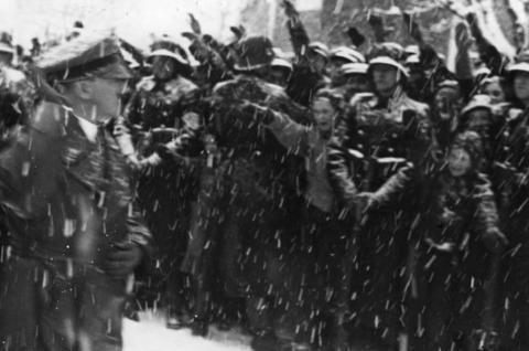 IV. Olympische Winterspiele in Garmisch-Partenkirchen. Adolf Hitler auf dem Weg zur Eröffnungsfeier