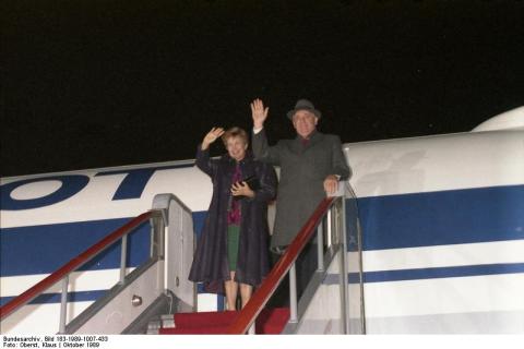 Michael Gorbatschow und seine Frau Raissa im Oktober 1989