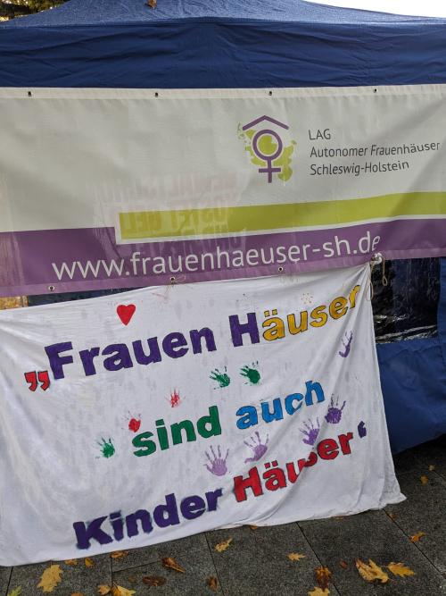 Kundgebung vor dem Landtag Schleswig-Holstein in Kiel am 10.10.2024