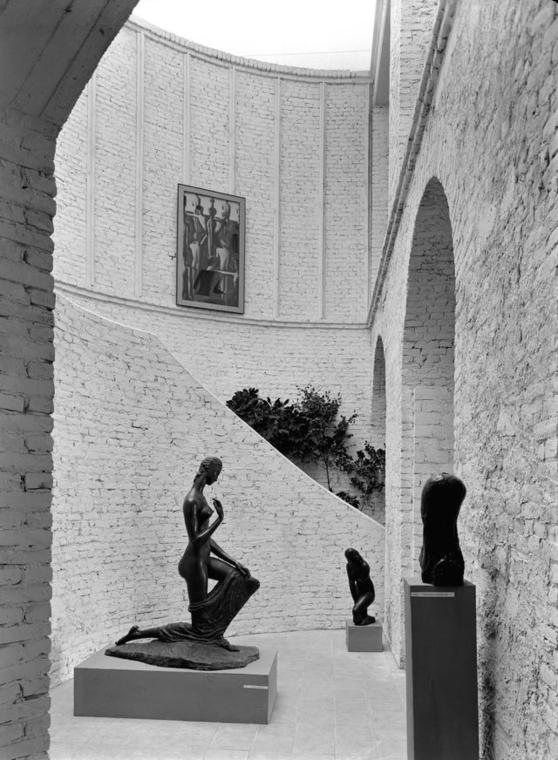 Ausstellungsansicht der Rotunde im Museum Fridericianum