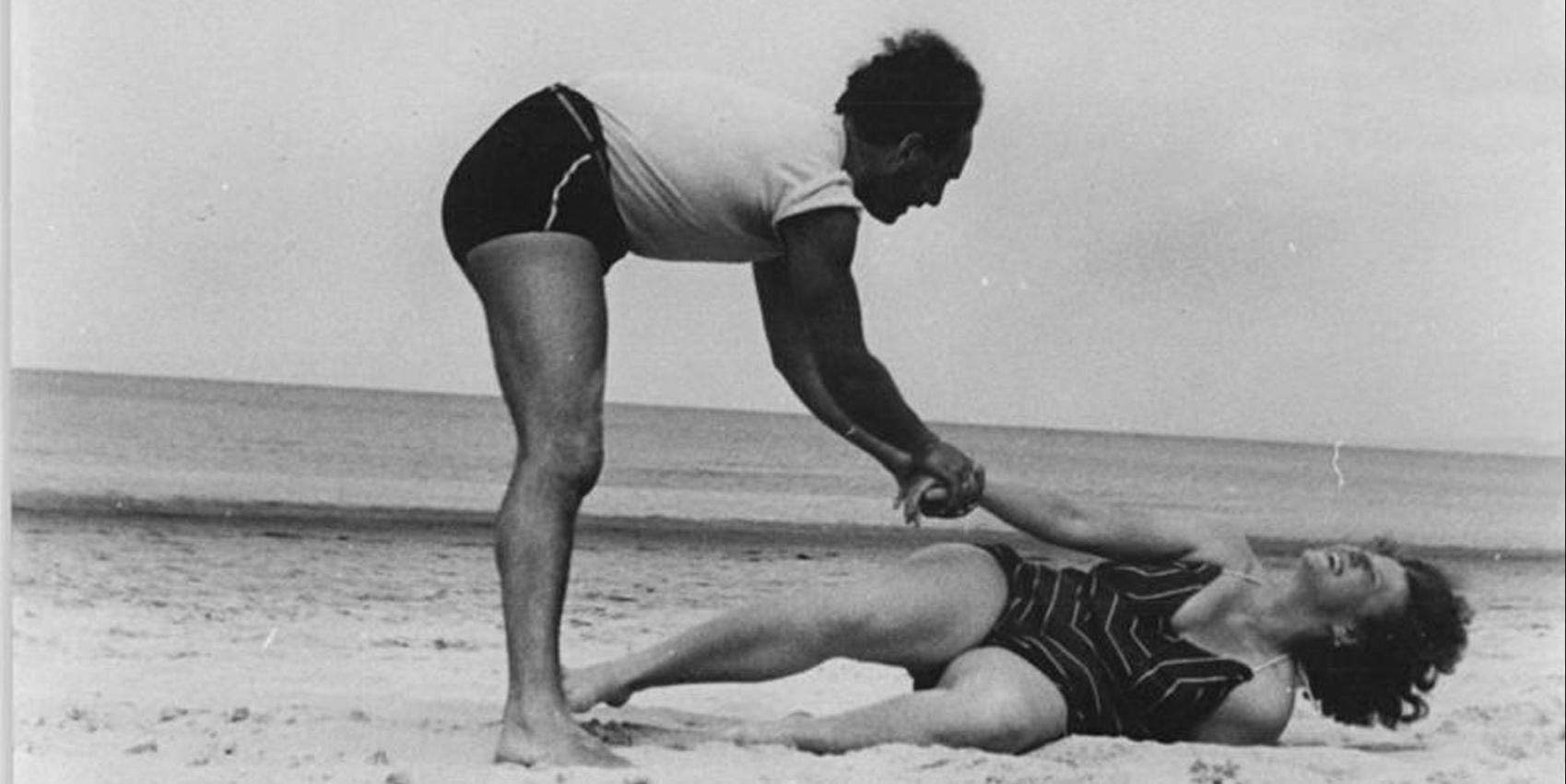 Paar am Strand, Sommer 1952