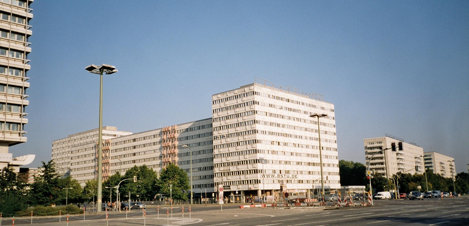 Das ehemalige Statistische Bundesamt der DDR am Alexanderplatz in Berlin.