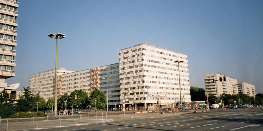 Das ehemalige Statistische Bundesamt der DDR am Alexanderplatz in Berlin.