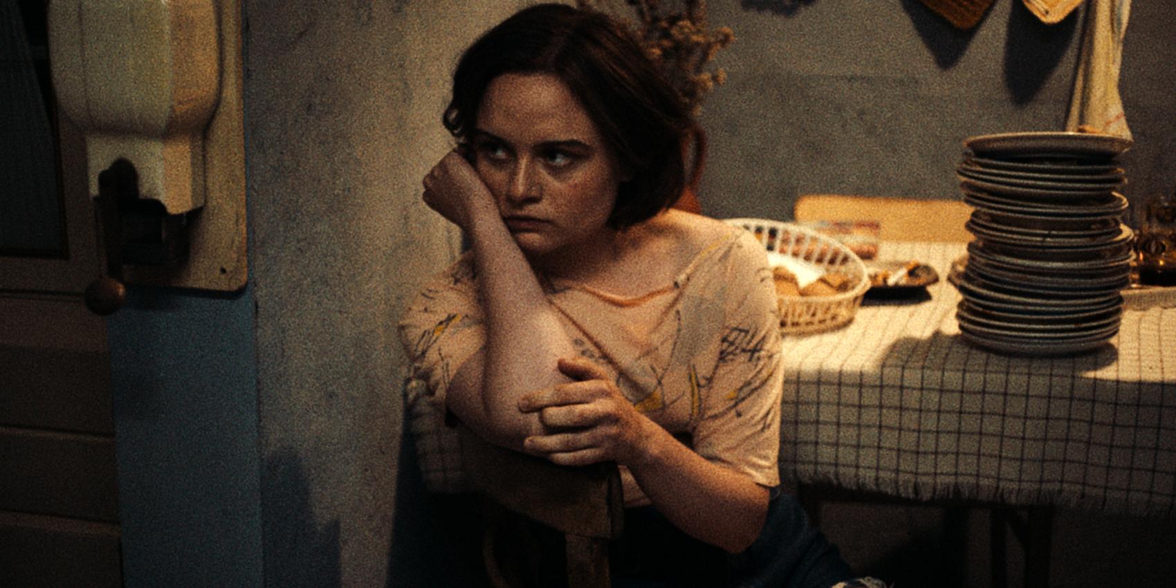 Filmstill aus IN DIE SONNE SCHAUEN, Regie: Mascha Schilinski, D 2025 © Studio Zentral 