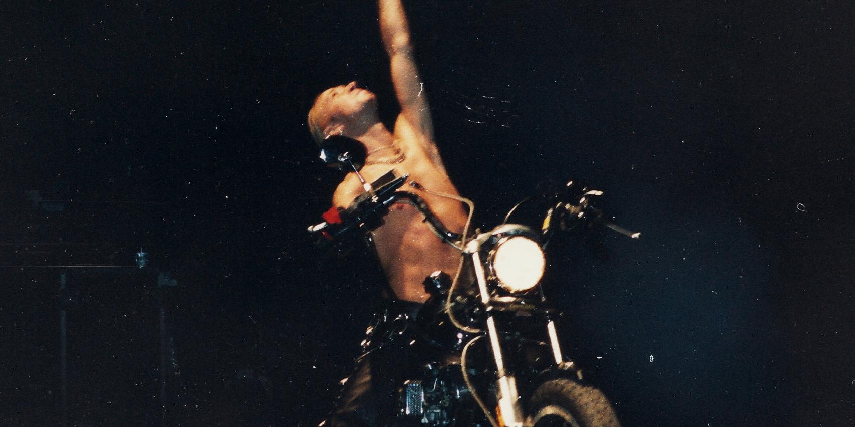 Rob Halford auf Motorrad