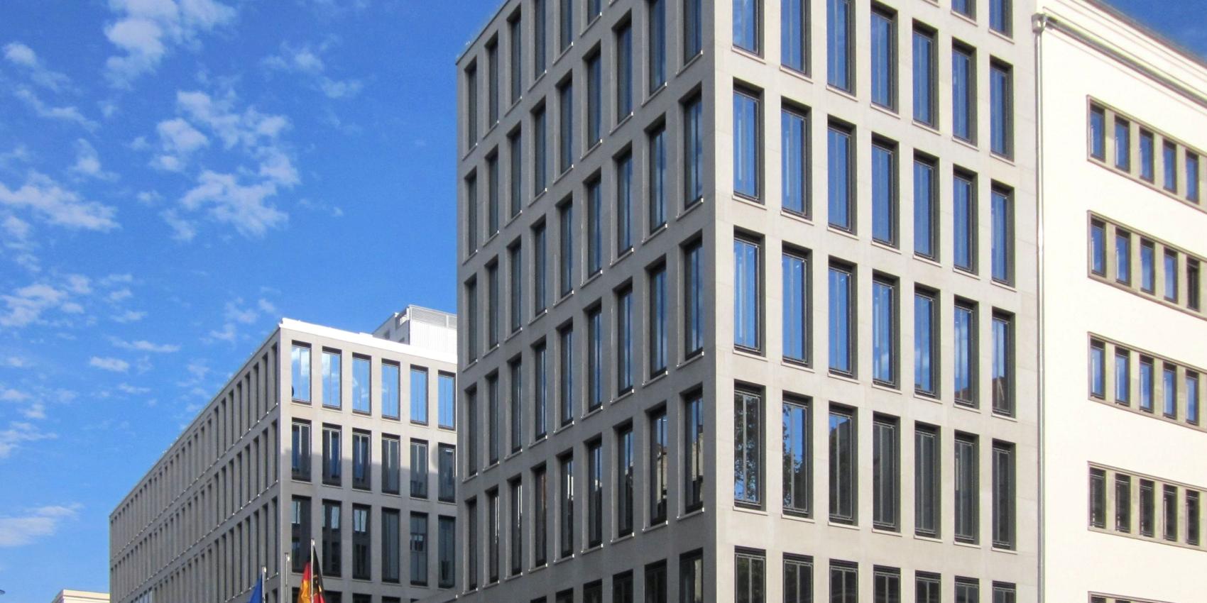 Bundesfamilienministerium, Hauptsitz Berlin
