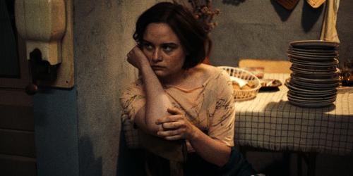 Filmstill aus IN DIE SONNE SCHAUEN, Regie: Mascha Schilinski, D 2025 © Studio Zentral 