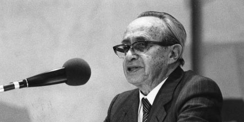 Hans Jonas bei einer Rede